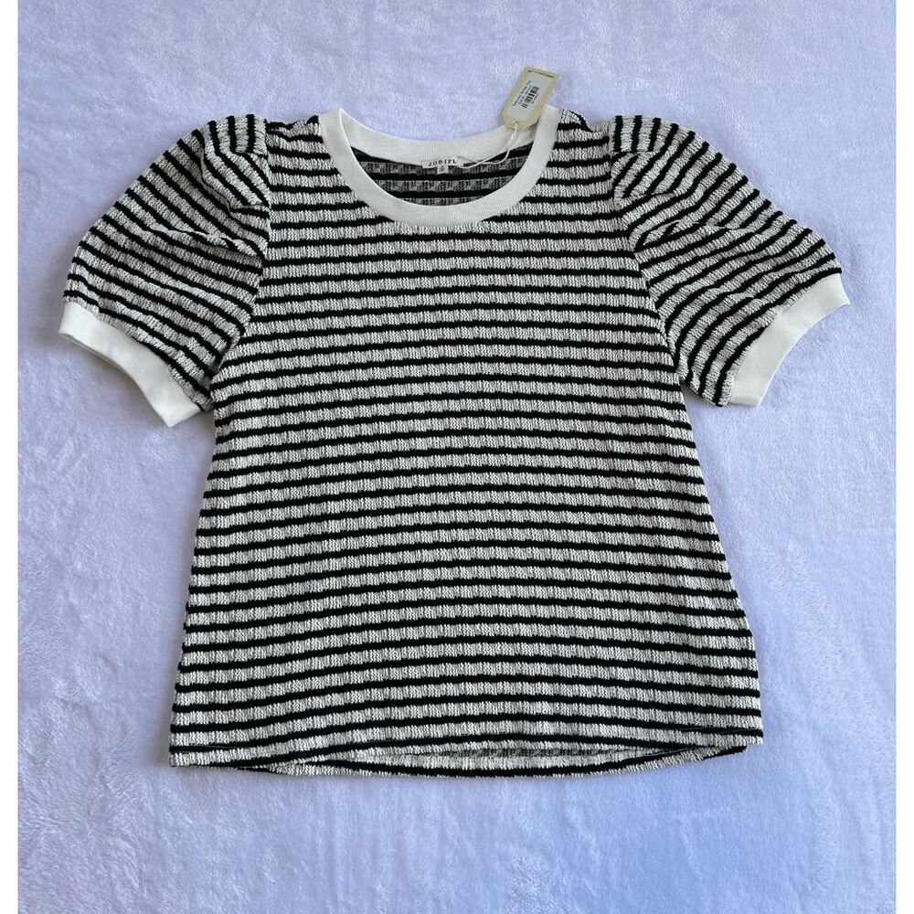 Jodifl Black & White Striped Puffed Short Sleeve Size M, NWT Monochrome, Dressy